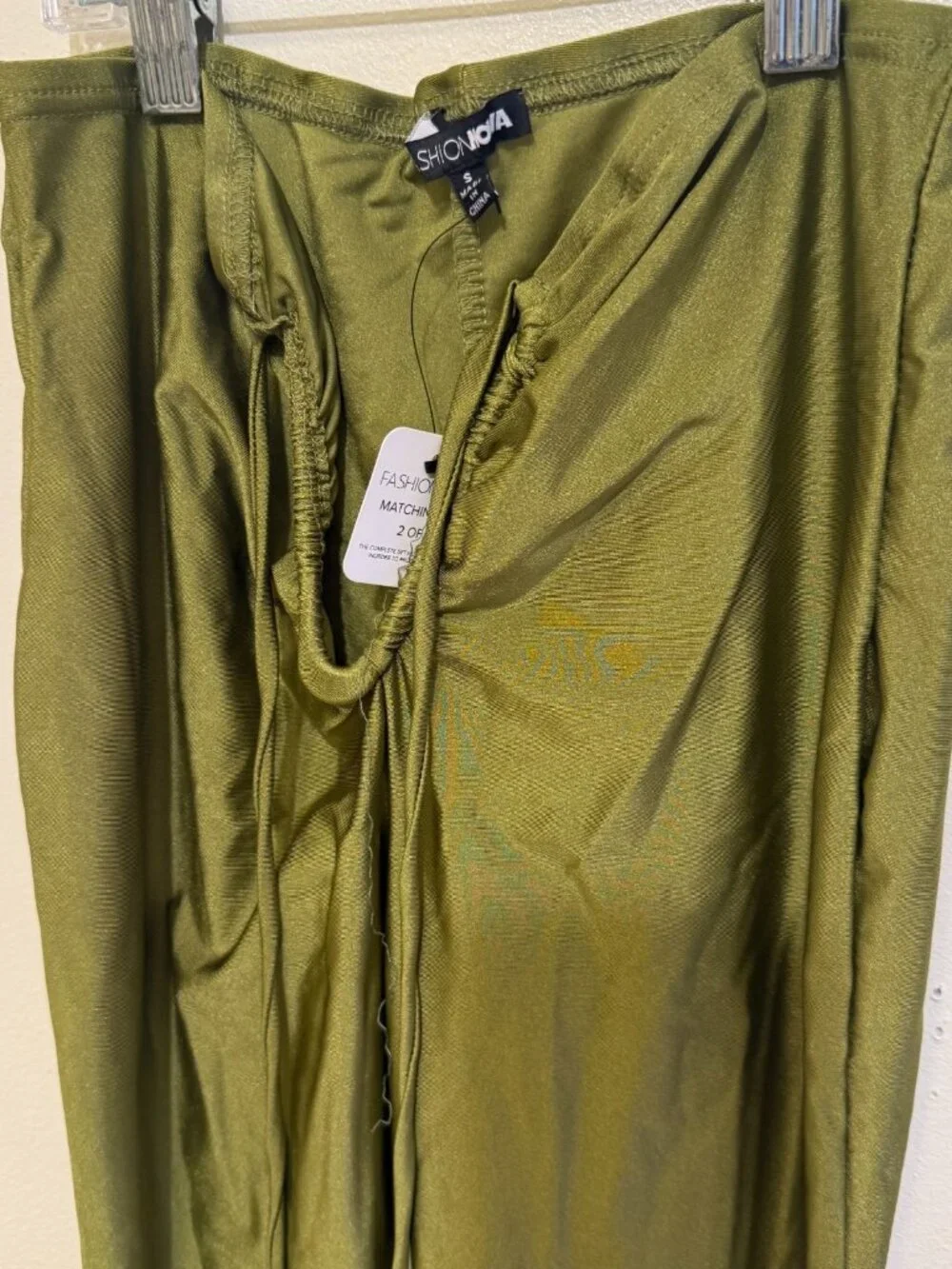 FASHION NOVA OLIVE GREEN RUCHED CROP TOP WIDE LEG KEYHOLE PANTS 2PC SET WOMENS S